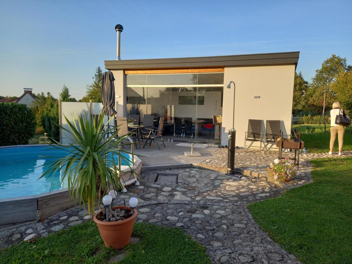 60 M² Ferienapartment Zentrumsnahe Mit Gartenbenutzung Steyr Extérieur photo
